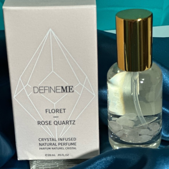 DEFINE ME FLORET ROSE QUARTZ - BRAND NEW in the box! - Picture 10 of 12